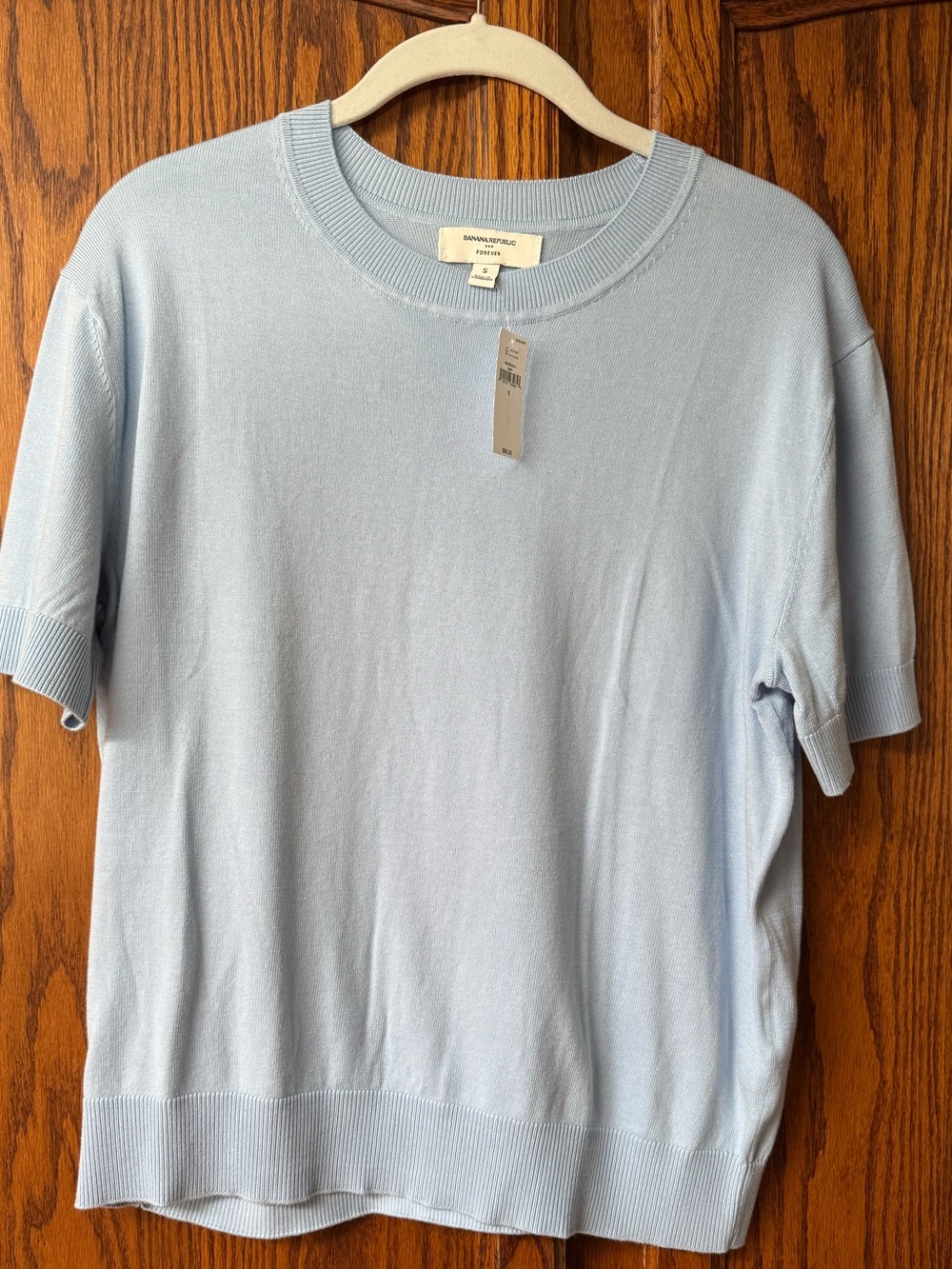NWT Banana Republic “Forever” Crewneck Short Sleeve Knit Top in Sky Blue, Size S